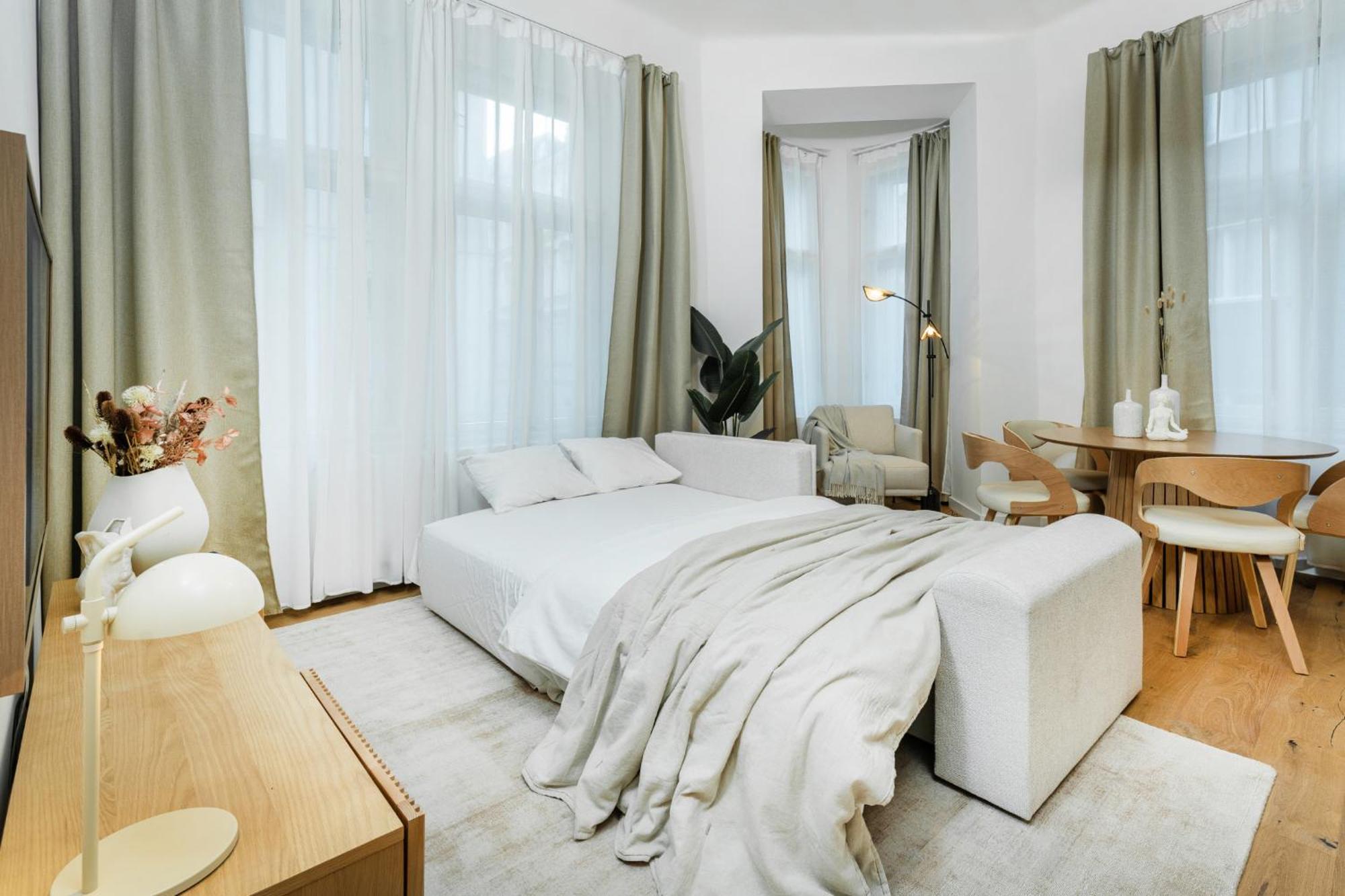 Cozy Wenceslas Square 700m Apartment, Apartament *